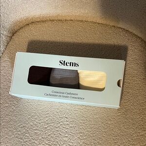 Stems Cashmere Socks 3 Pack